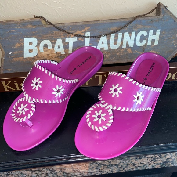 Madden Girl Shoes New Madden Girl Toe Post Flip Flop Sandals Size 7
